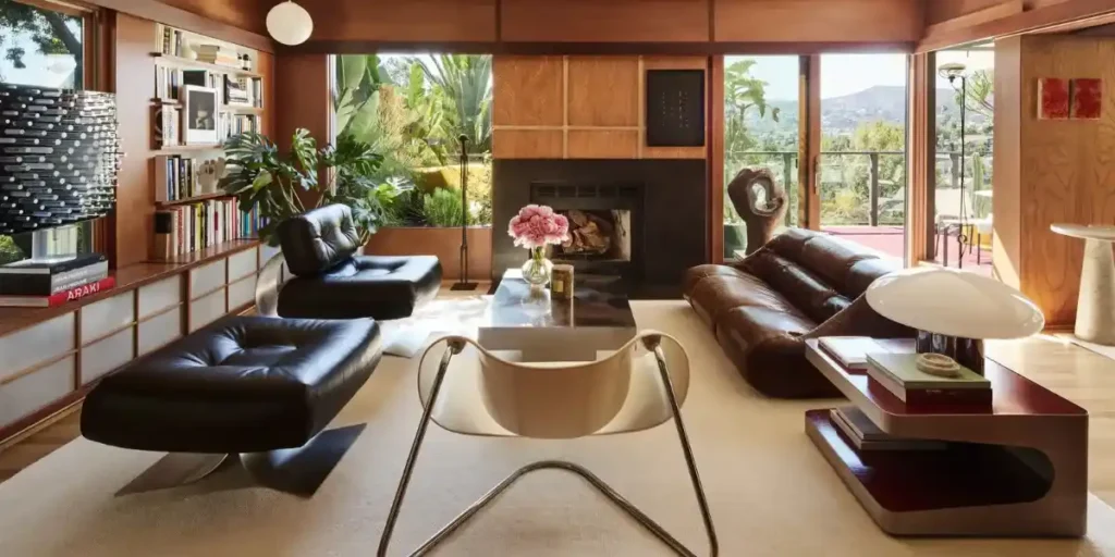 The Timeless Appeal of 1950s Mid Century Modern House Interiors